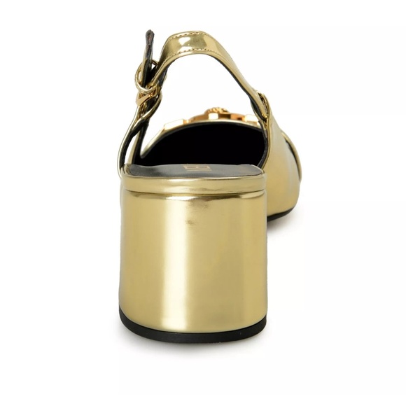 BNWT Versace Women's Gold Vernice Patent Leather Heeled Pumps! - Picture 3 of 5